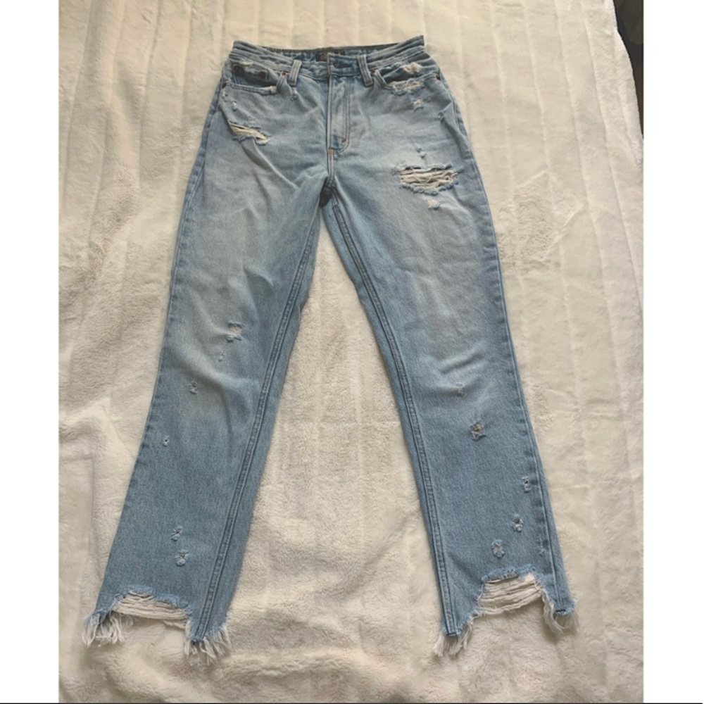 Abercrombie distressed mom jeans light washed